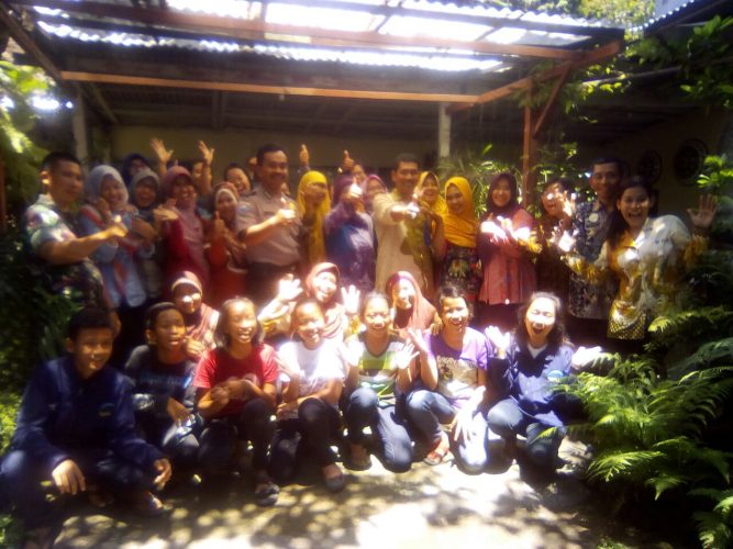 WARTA AWAL APRIL